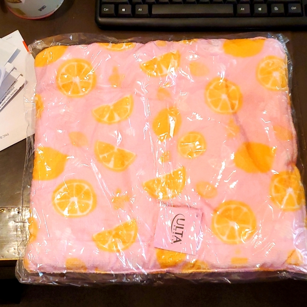 NEW ULTA 2 n 1 TOWEL / backpack new in plastic